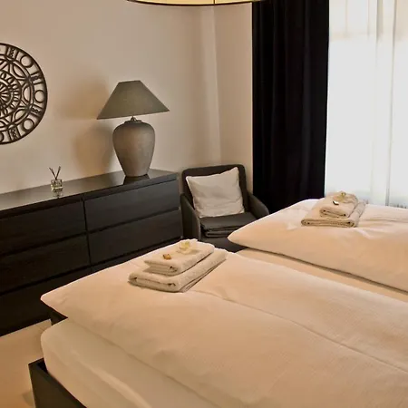 Luxus City Apartman *